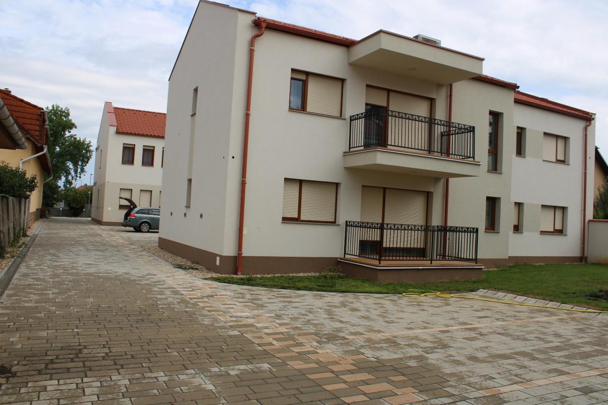 Mara Apartman Buek Εξωτερικό φωτογραφία