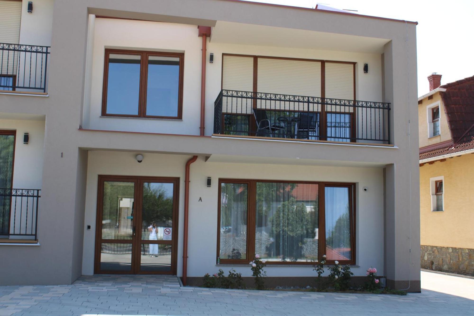 Mara Apartman Buek Εξωτερικό φωτογραφία