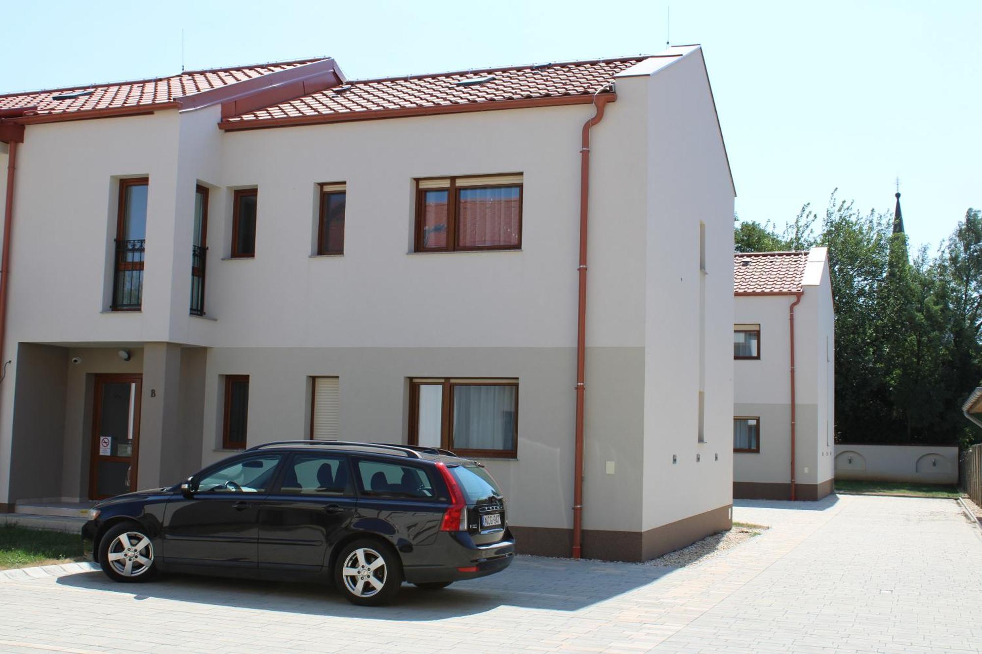 Mara Apartman Buek Εξωτερικό φωτογραφία